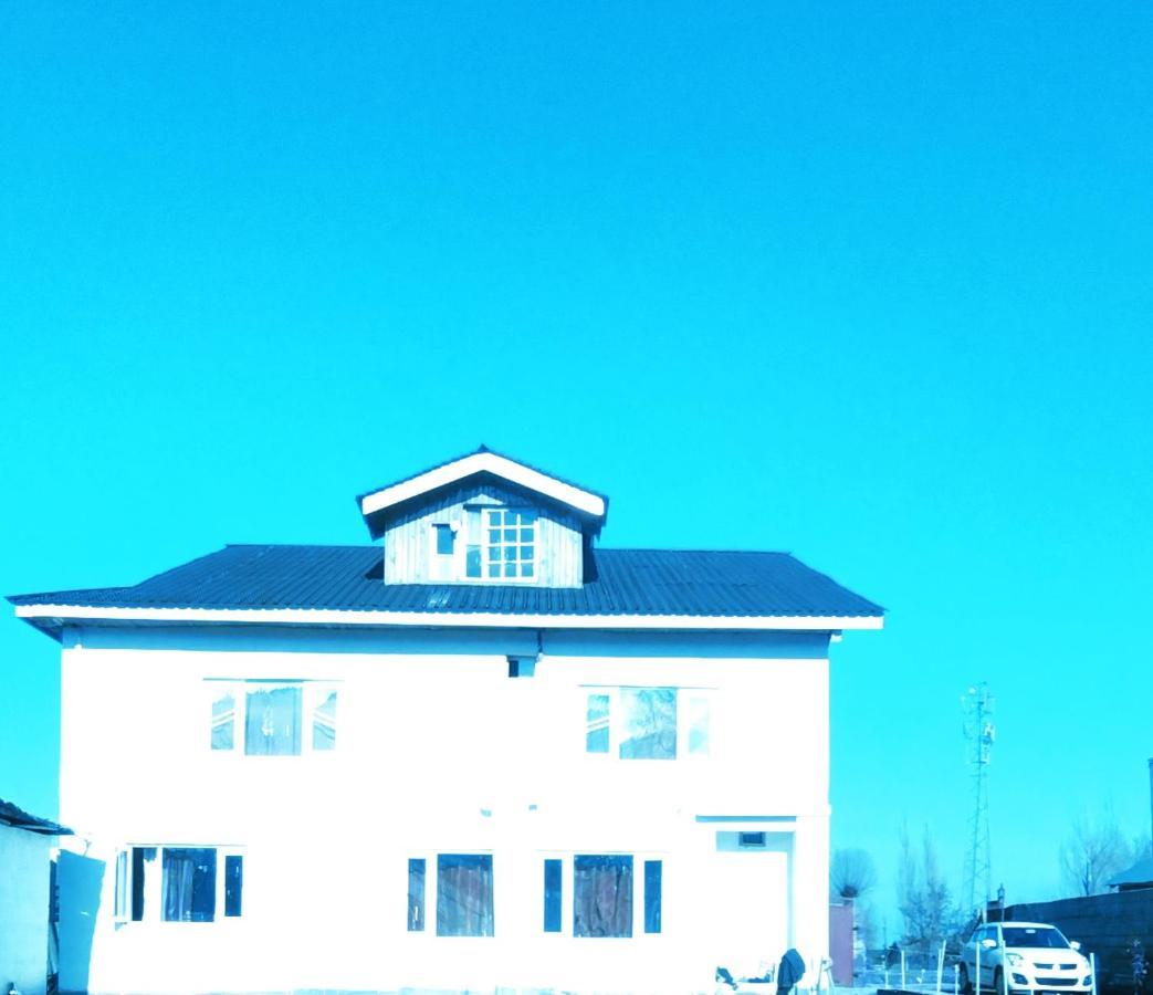 The Gulmarg Gateway Resort Srīnagar Buitenkant foto