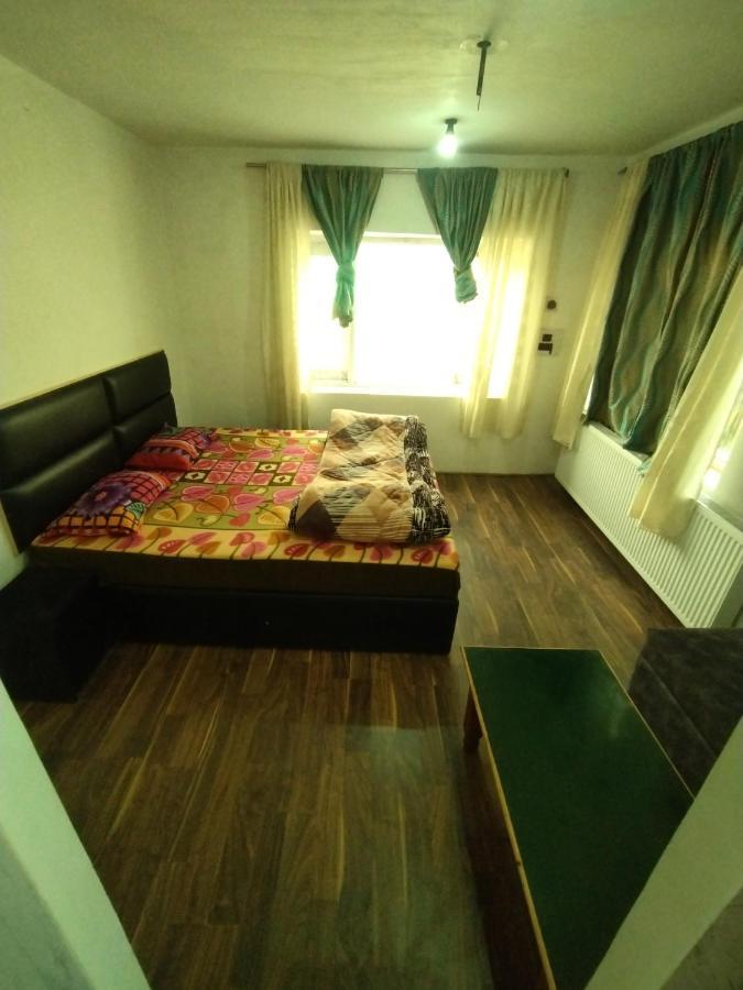 The Gulmarg Gateway Resort Srīnagar Buitenkant foto